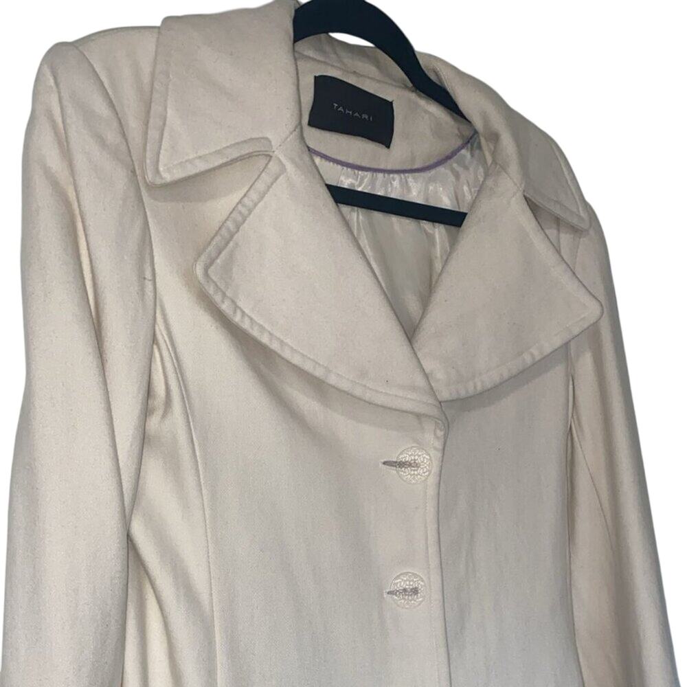 Tahari coat - Picture 3 of 6